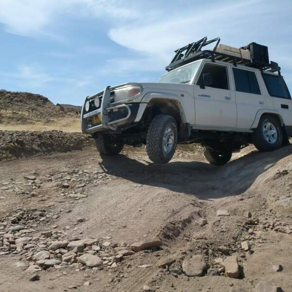 Offroad-Reisen Afrika Maun Makgadikgadi Flamingos